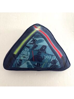 Star‎ Wars Disney Cruise Line exclusive classic character triangle throw pillow